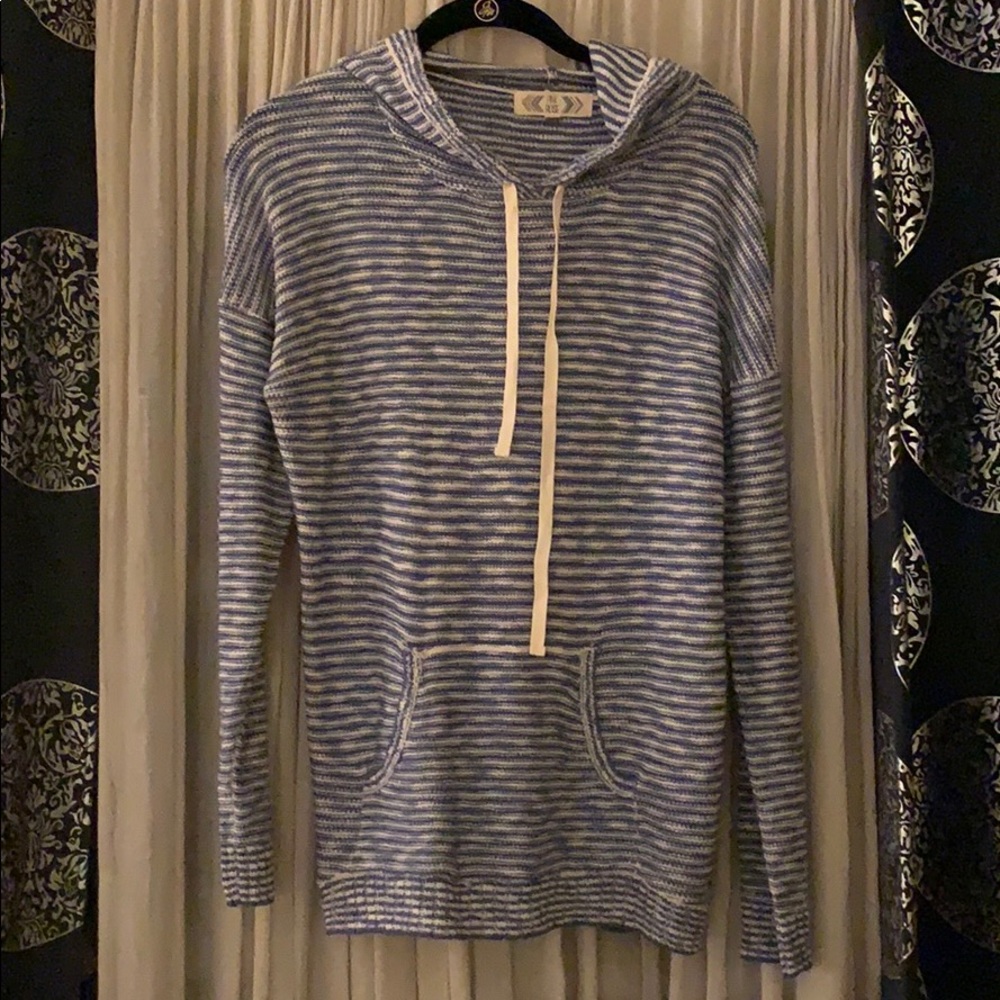 Hoodie Blue and white sweater